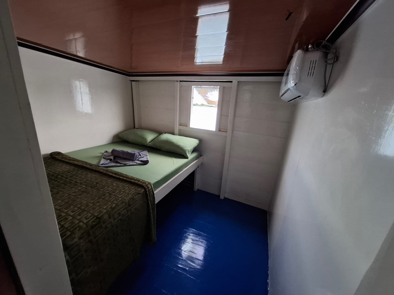 KLM Fajar Fadillah — Private room — Lombok to Labuan Bajo budget open trip 4D3N