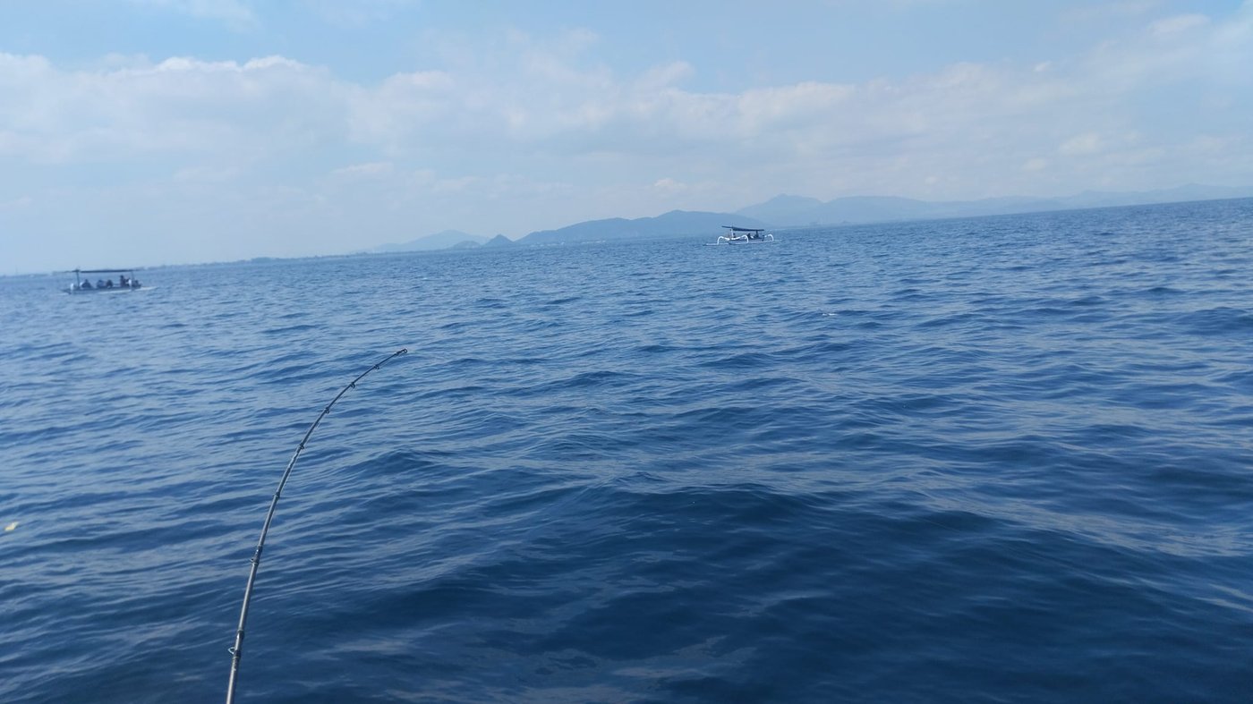 Sunrise fishing trip on Lombok's waters from Ampenan